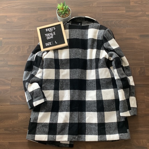 Ricki’s Plaid Toggle Coat - Picture 2 of 9